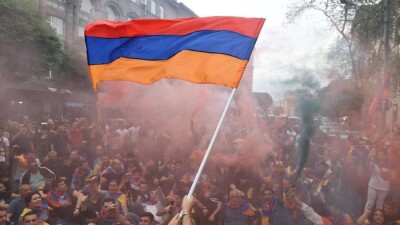 "Никол предатель", "Армения без Никола": акции неповиновения проходят в Ереване