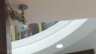 Заклеенные камеры на избирательных участках в Нур-Султане объяснили тайной голосования