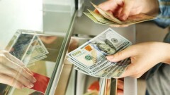 Сколько стоят доллар и рубль в обменниках Казахстана 28 июня