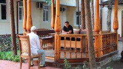 Мирзиёев отучает узбекских чиновников от ханских замашек
