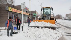 Снегопад в Астане: горожане жалуются на плохую уборку, акимат заявляет об аномальном количестве снега