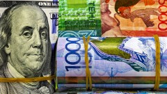 Курс доллара выроc на 2 тенге