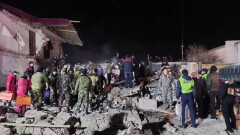 Взрыв газового баллона в Жанаозене: обрушился подъезд жилого дома, есть пострадавшие