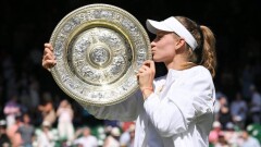 Триумф казахстанского тенниса: Елена Рыбакина выиграла Уимблдон