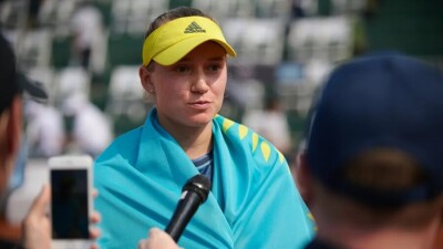 Казахстан вырвался вперёд в матче теннисного Кубка Билли Джин Кинг благодаря победе Елены Рыбакиной