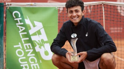 Американский теннисист выиграл турнир Beeline Challenger 80 в Шымкенте