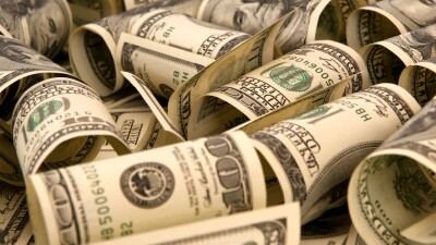 До 454 тенге снизился курс доллара на бирже