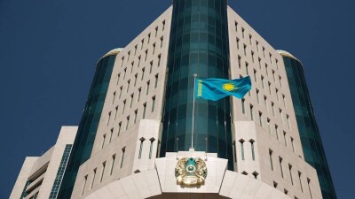 Однократный президентский срок не сможет быть предметом референдума. Сенат принял закон