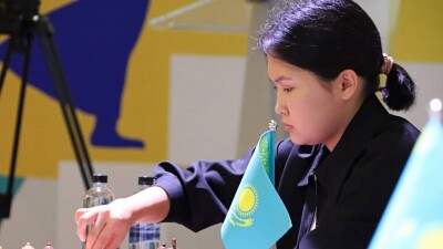 Казахстан против сборной мира: Бибисара Асаубаева снова обыграла сильнейшую шахматистку по рейтингу ФИДЕ