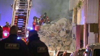 Обрушение дома в Марселе: под завалами нашли тела двух человек