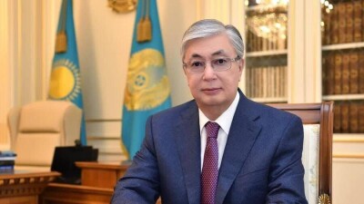 "В мире нет ничего важнее улыбок детей". Президент поздравил юных казахстанцев