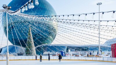 Бесплатный каток на 200 человек открыли в Нур-Султане