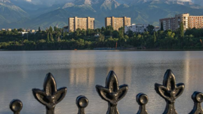 Когда в Алматы очистят озеро Сайран, рассказал аким