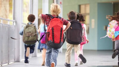 Школьники будут учиться онлайн до конца января в Нур-Султане и Алматы