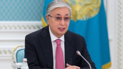 Касым-Жомарт Токаев выполнил обещание и сложил полномочия председателя партии Amanat