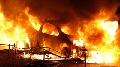 Во Франции вспыхнули беспорядки после убийства подростка полицейскими