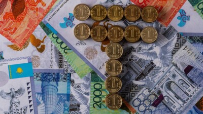 Казахстанцы смогут передать до 50% пенсионных накоплений в частное управление