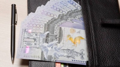 Средний уровень зарплаты в Атырауской области составляет 419 тысяч тенге