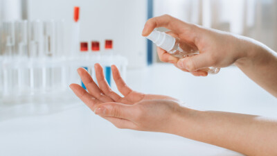 В Казахстане за сутки зарегистрировали 2696 случаев заражения Covid-19