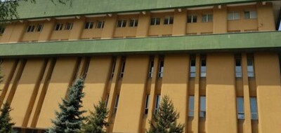 В Алматы ипотечники развернули палатки у здания АРРФР и требуют кредитной амнистии