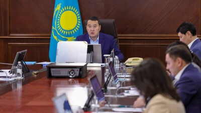 "Красиво докладываете". Смаилов недоволен работой по привлечению инвестиций