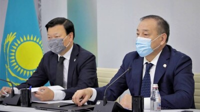 Минздрав: В поликлиниках Нур-Султана выявляют нарушения, темпы вакцинации сильно снизились