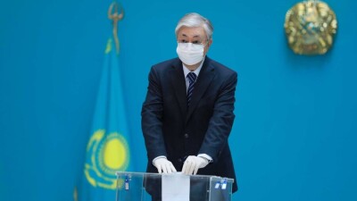 Касым-Жомарт Токаев проголосовал на выборах в мажилис парламента