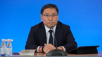 Аким Алматы заступился за арендаторов площадей на первых этажах жилых домов