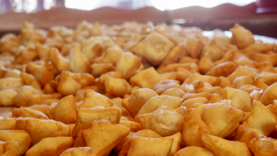 В Кыргызстане сотрудников мэрии наказали за тендер по закупке баурсаков