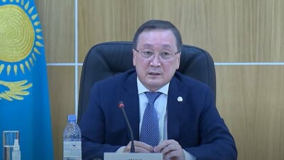 Казахстанцы не смогли услышать, о чём перед ними отчитался министр сельского хозяйства, из-за плохого качества звука