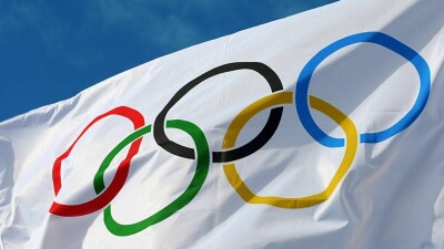 Горностаев в шлемах выбрали талисманами Олимпиады в Италии