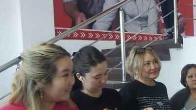 Кандидаты в депутаты провели экспромт-встречу с избирателями в Балхаше