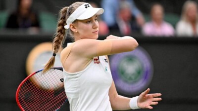 Елена Рыбакина уступила Онс Жабер в четвертьфинале Уимблдона