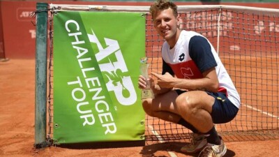 Теннисист из Узбекистана выиграл турнир BeeTV Challenger 80 в Шымкенте