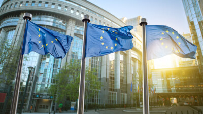 Еврокомиссия представила проект ковид-паспортов. Их смогут получить не только вакцинированные, но и переболевшие Covid-19