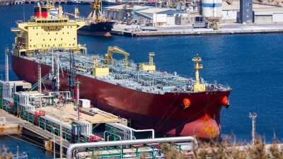 Танкеры с миллионами баррелей нефти из Казахстана застряли в проливах Турции