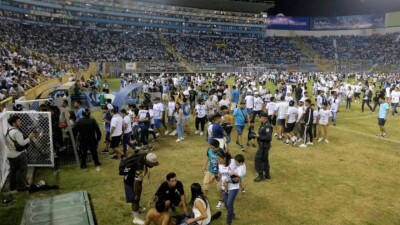 В Сальвадоре 12 человек погибли во время давки на футбольном матче