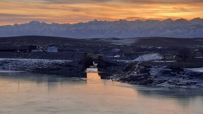 Плотину водохранилища прорвало в Алматинской области