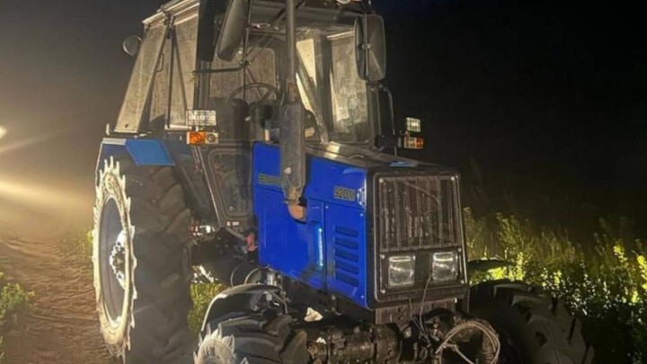 Полицейские нашли трактор пропавшего при тушении пожара жителя Абайской области