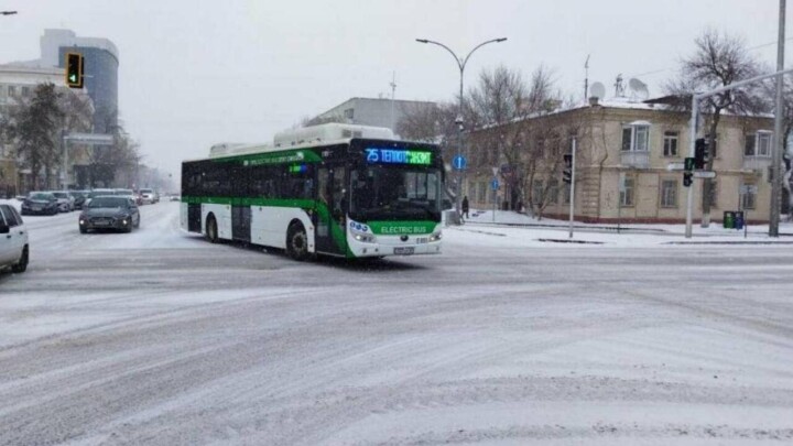 Автобусы задерживаются из-за бурана в Астане