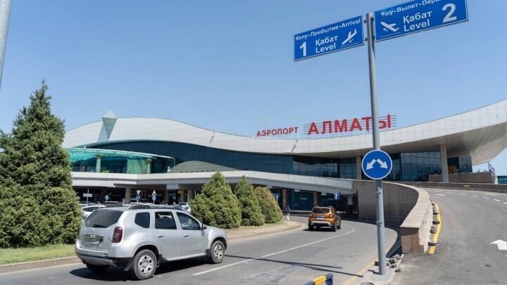 Новые парковки откроют в аэропорту Алматы