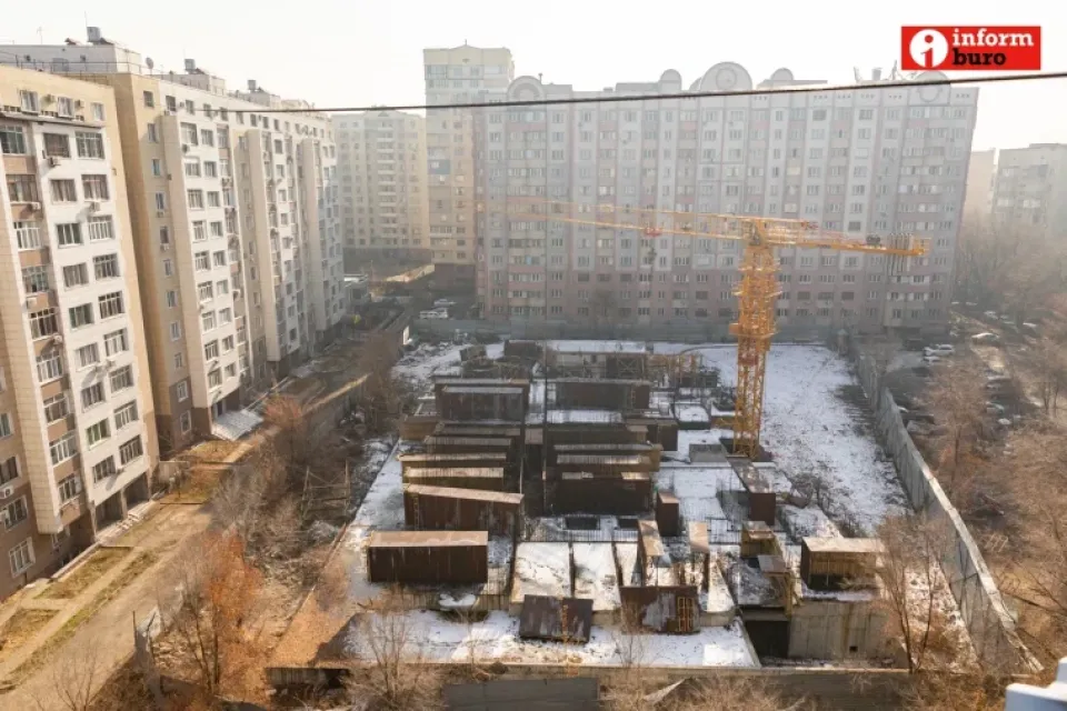 Жители алматинского микрорайона выступили против строительства ЖК в своём дворе