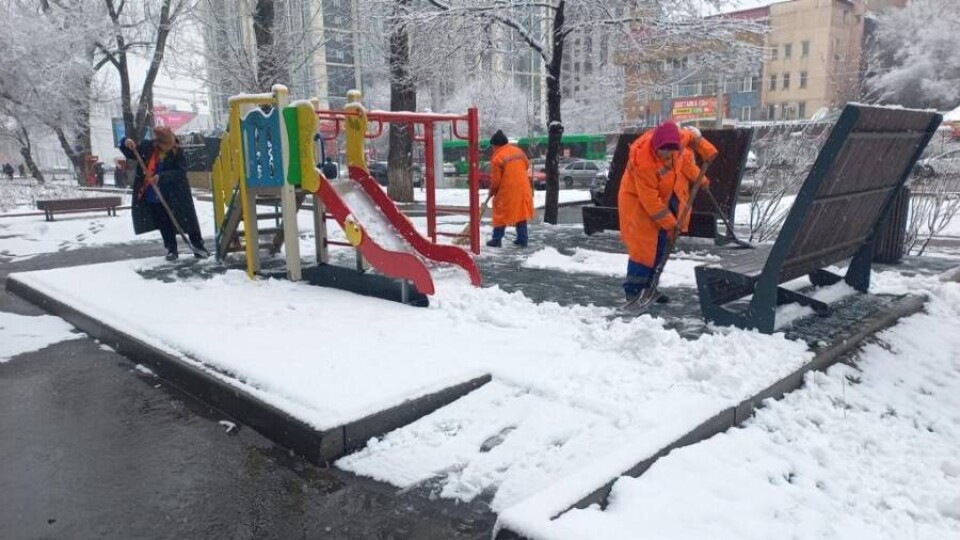 В Алматы снегопад продолжится до завтрашнего дня