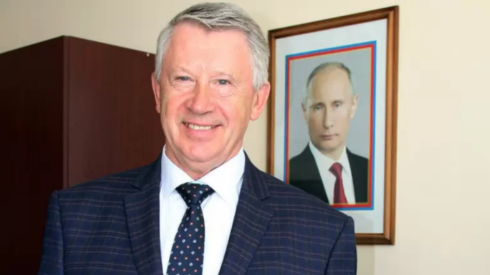 "Пусть сдохнут все, кто против нас пойдёт". Российский депутат поздравил горожан с Новым годом