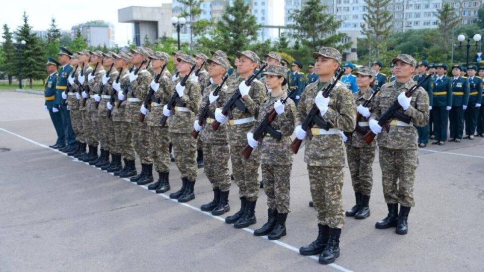 Взвод артистов появился в армии Казахстана