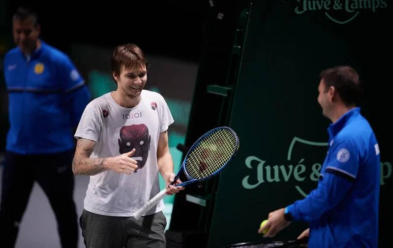 Кубок Дэвиса: как казахстанские теннисисты готовятся к матчам со Швецией и Канадой