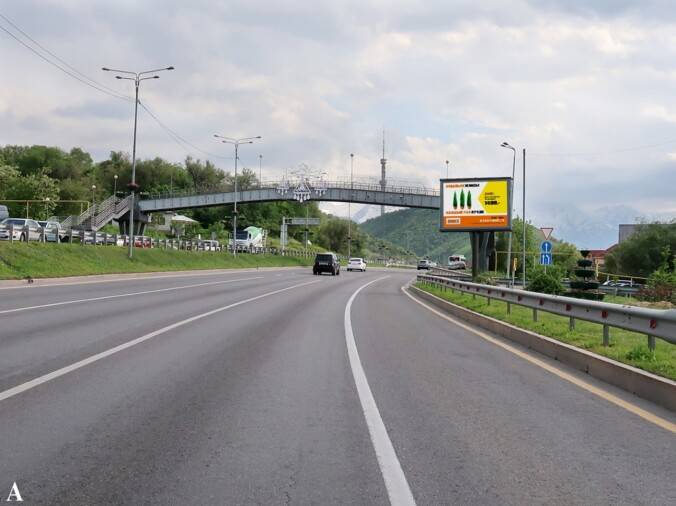 В Алматы угонщик попал в ДТП на Восточной объездной