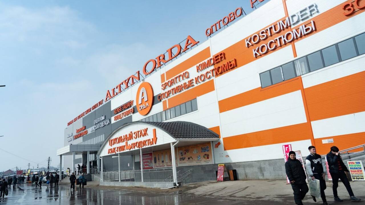 В правительстве намерены снизить влияние рынка "Алтын Орда" на ценообразование в Алматы