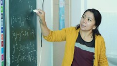 "Алты айда педагог болу". Қайта даярлау курсынан өткендер мектепте сабақ береді
