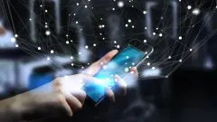 "Жастар ғана белсенді". Үнзила Шапақ жасанды интеллектіні қоғам өміріне ендіру туралы